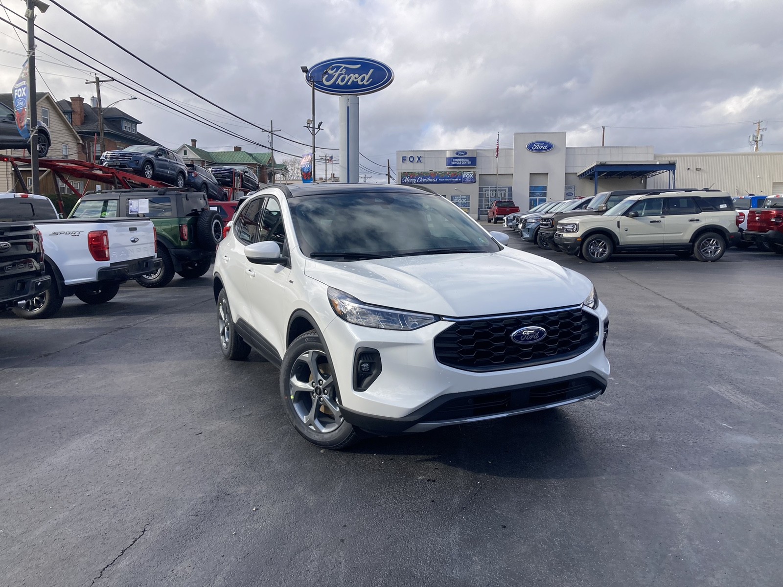 2026 Ford Escape ST-Line Select's photo