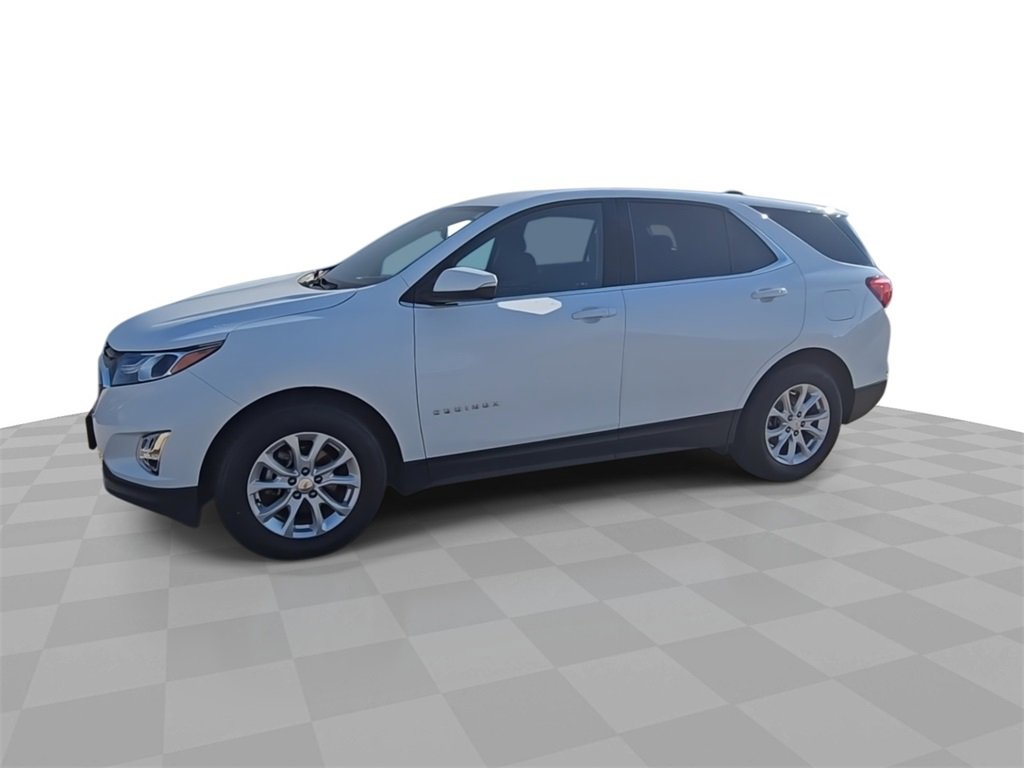 2018 Chevrolet Equinox LT photo 3