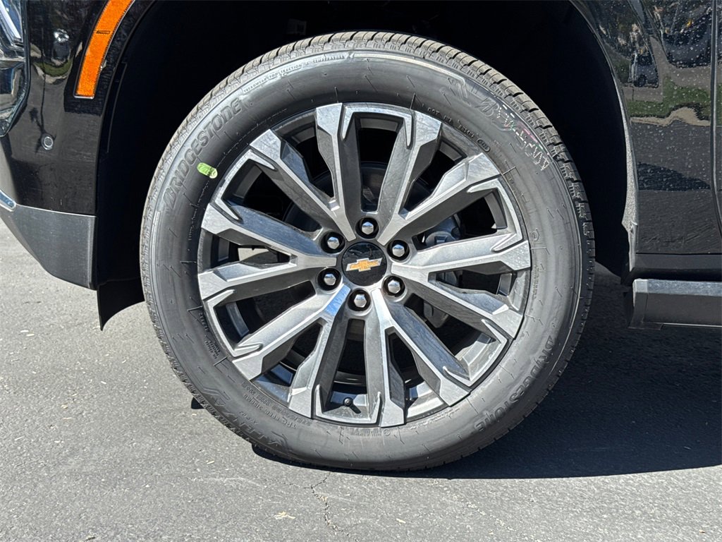 2026 Chevrolet Tahoe High Country photo 4