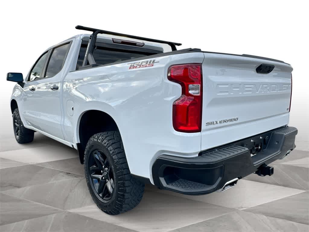 2022 Chevrolet Silverado 1500 LT Trail Boss photo 2