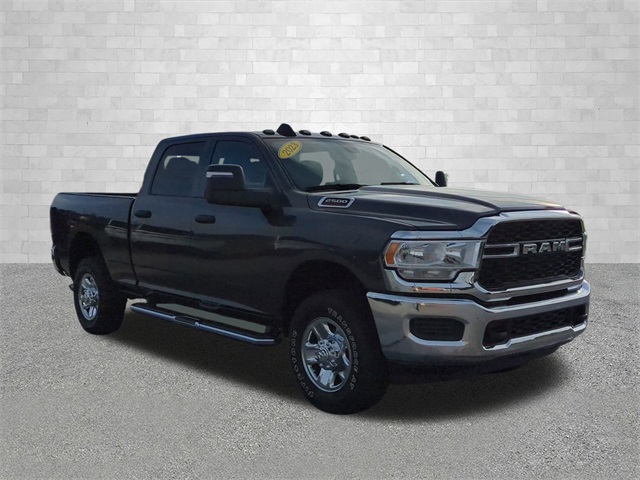 2023 Ram 2500 Tradesman photo 2