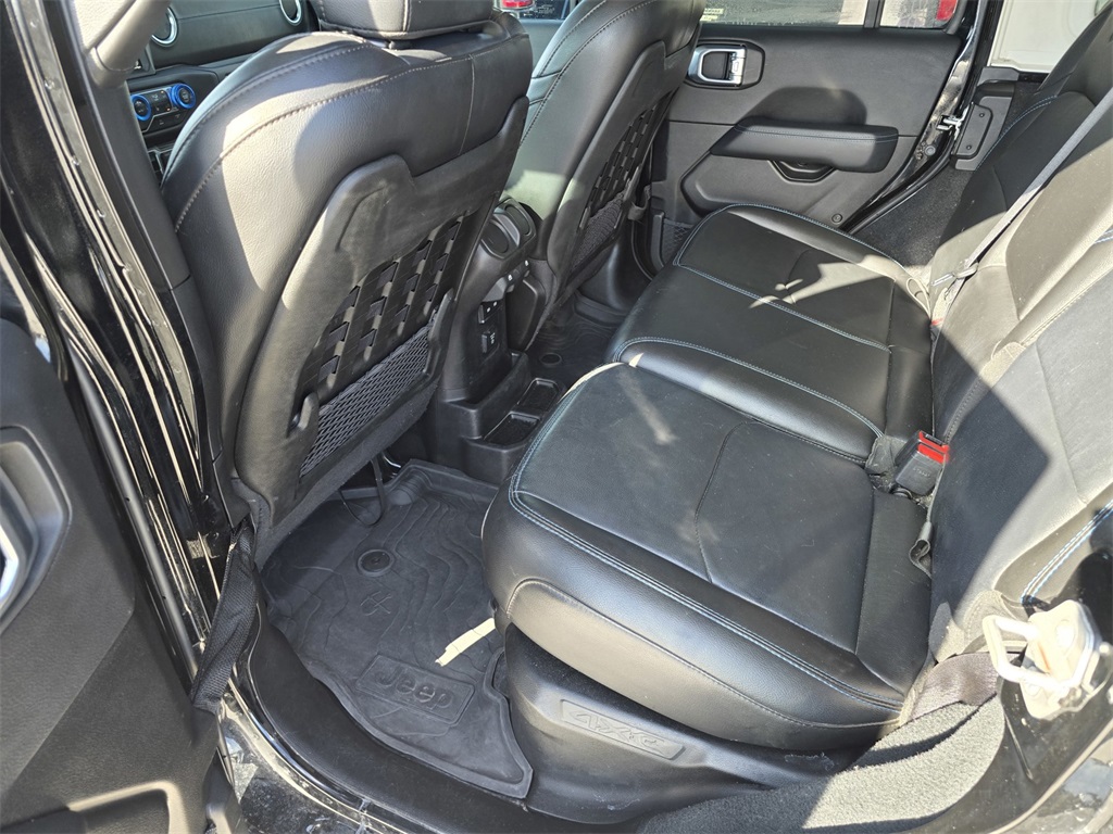 2022 Jeep Wrangler Unlimited Rubicon 4xe photo 13