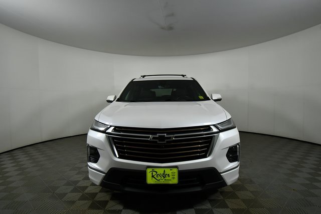 2023 Chevrolet Traverse High Country photo 2
