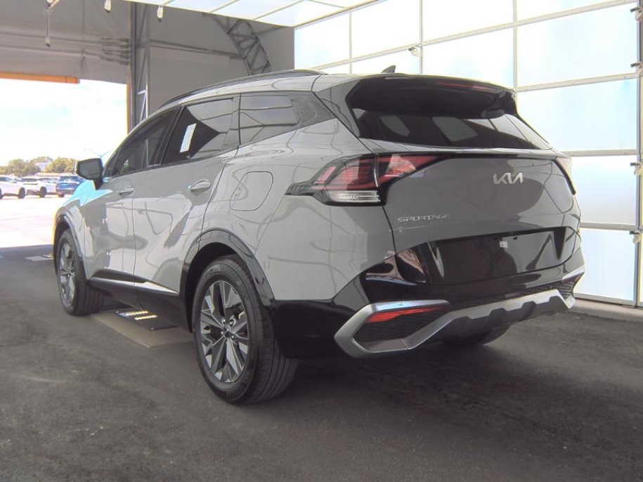 2023 Kia Sportage SX photo 4