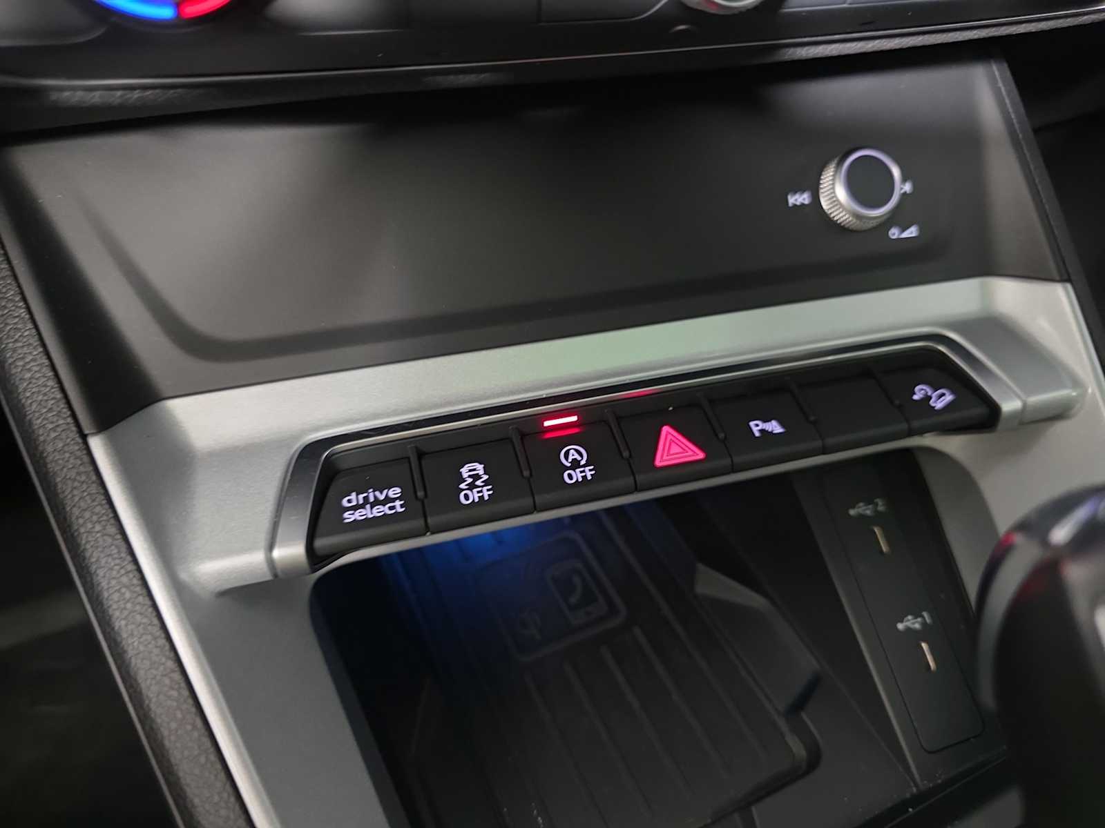 2022 Audi Q3 S line Premium Plus photo 15
