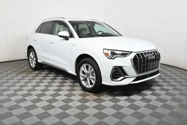 2023 Audi Q3 S line Premium Plus photo 17