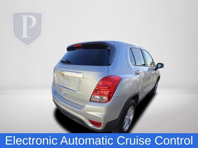 2020 Chevrolet Trax LS photo 4