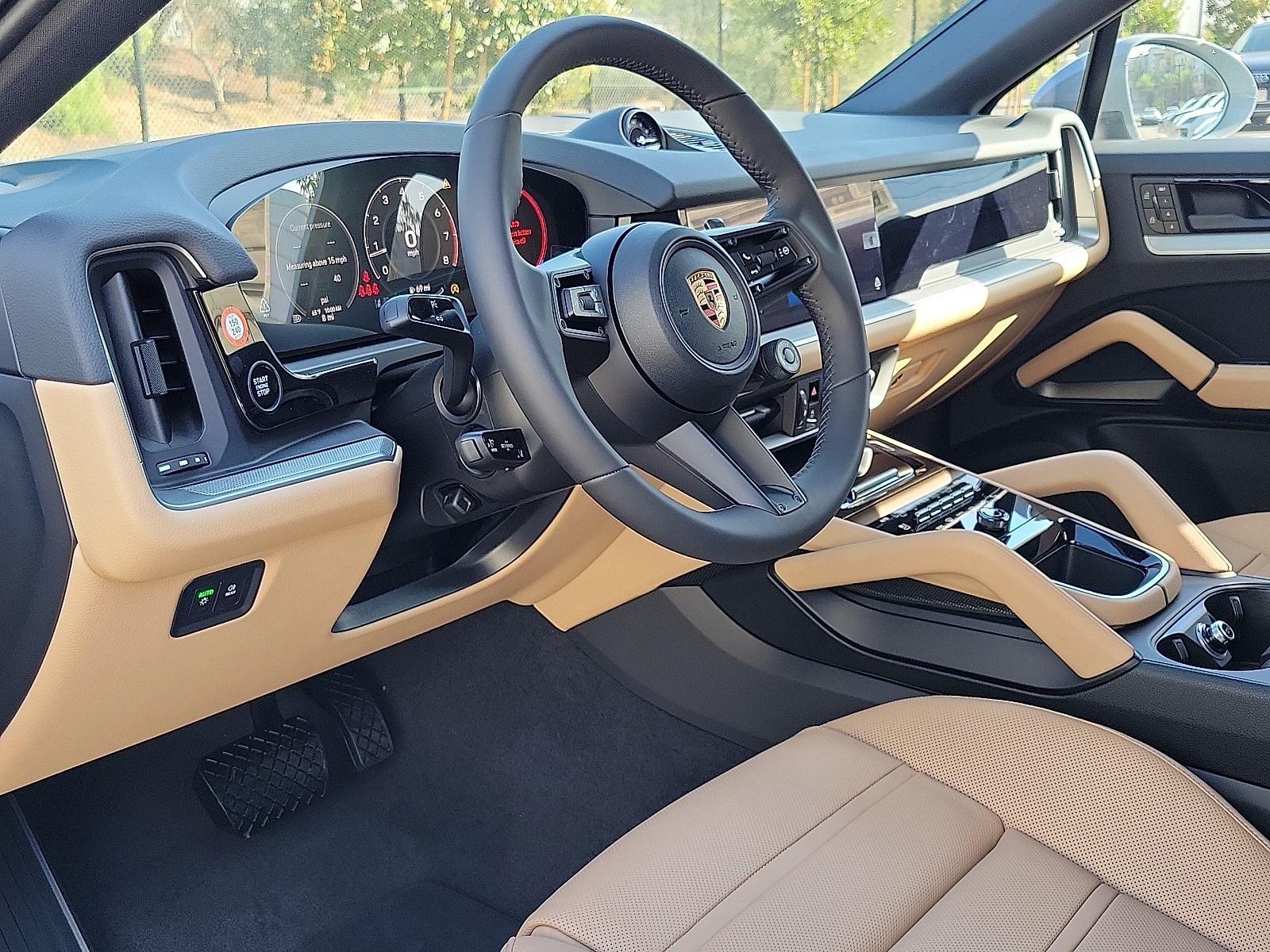 2026 Porsche Cayenne Coupe photo 3
