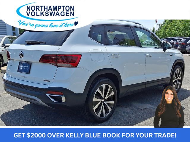 2022 Volkswagen Taos SE photo 4