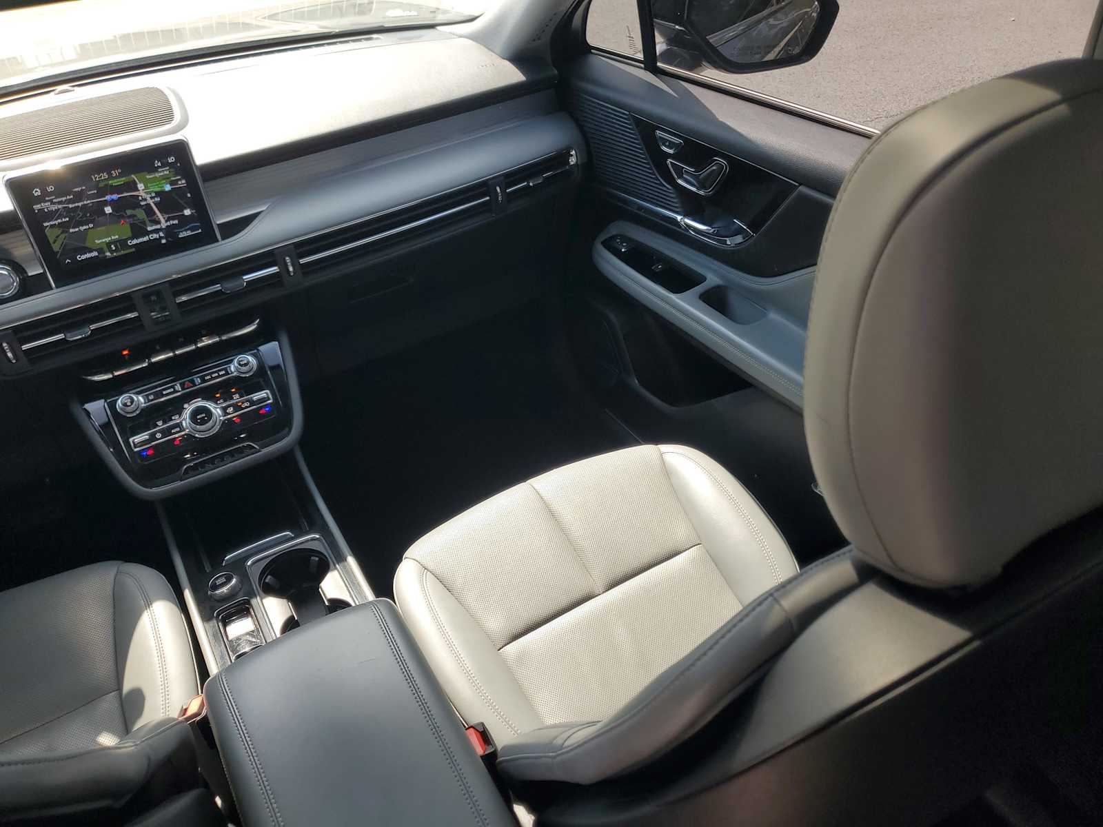 2022 Lincoln Corsair Grand Touring photo 12