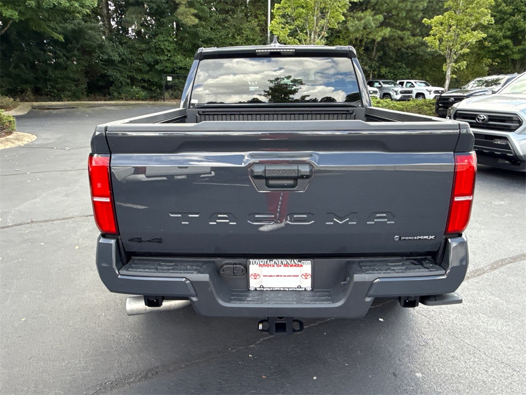 2025 Toyota Tacoma TRD Sport photo 4