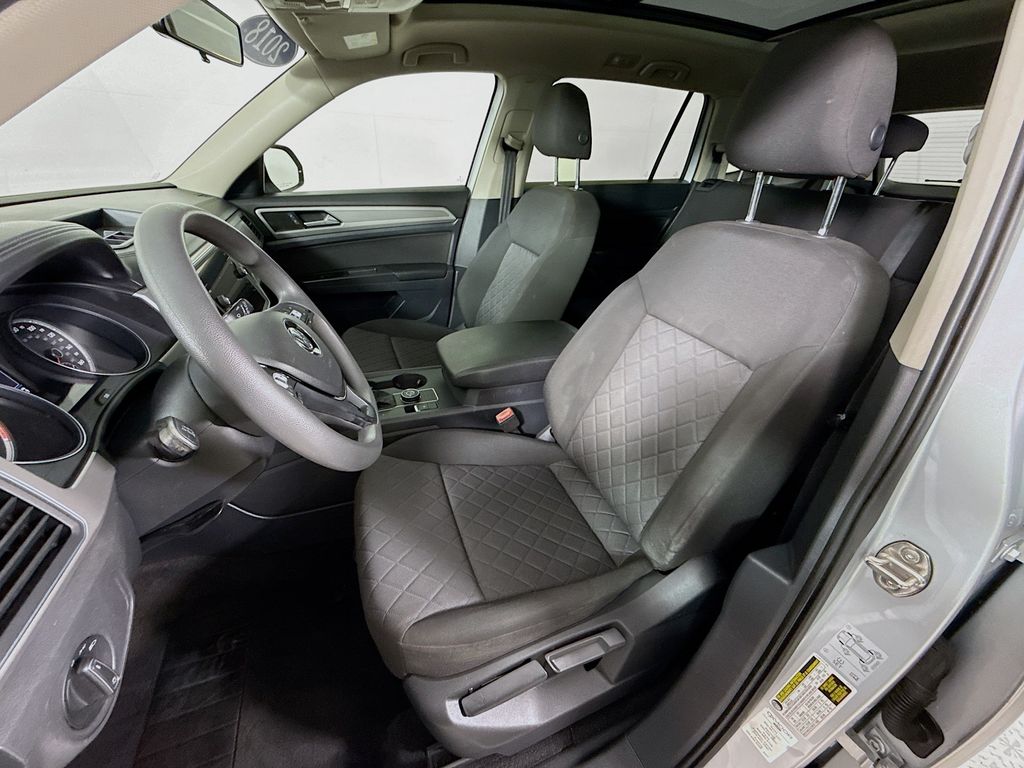 2018 Volkswagen Atlas V6 Launch Edition photo 18