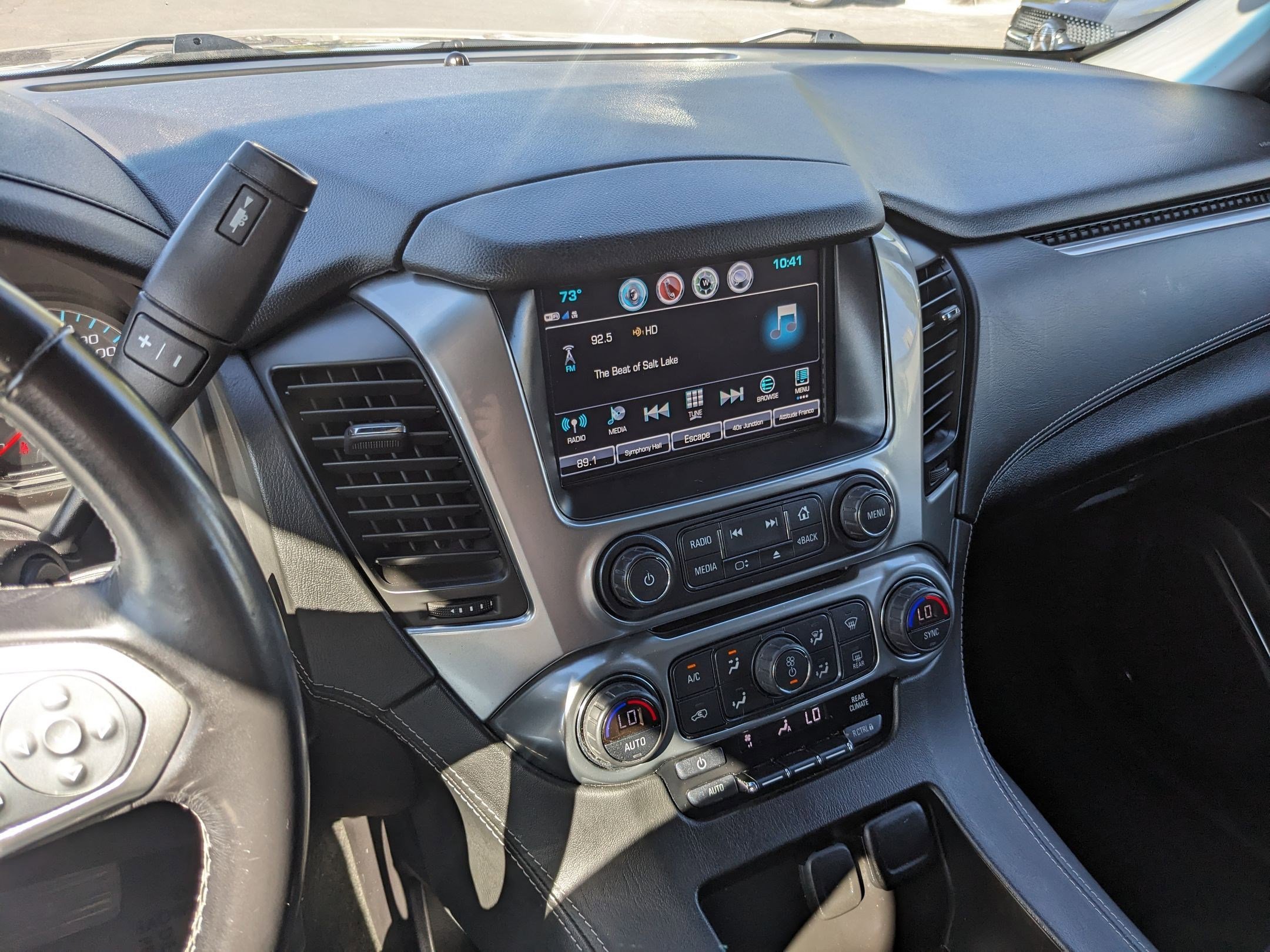 2018 Chevrolet Suburban LS photo 15