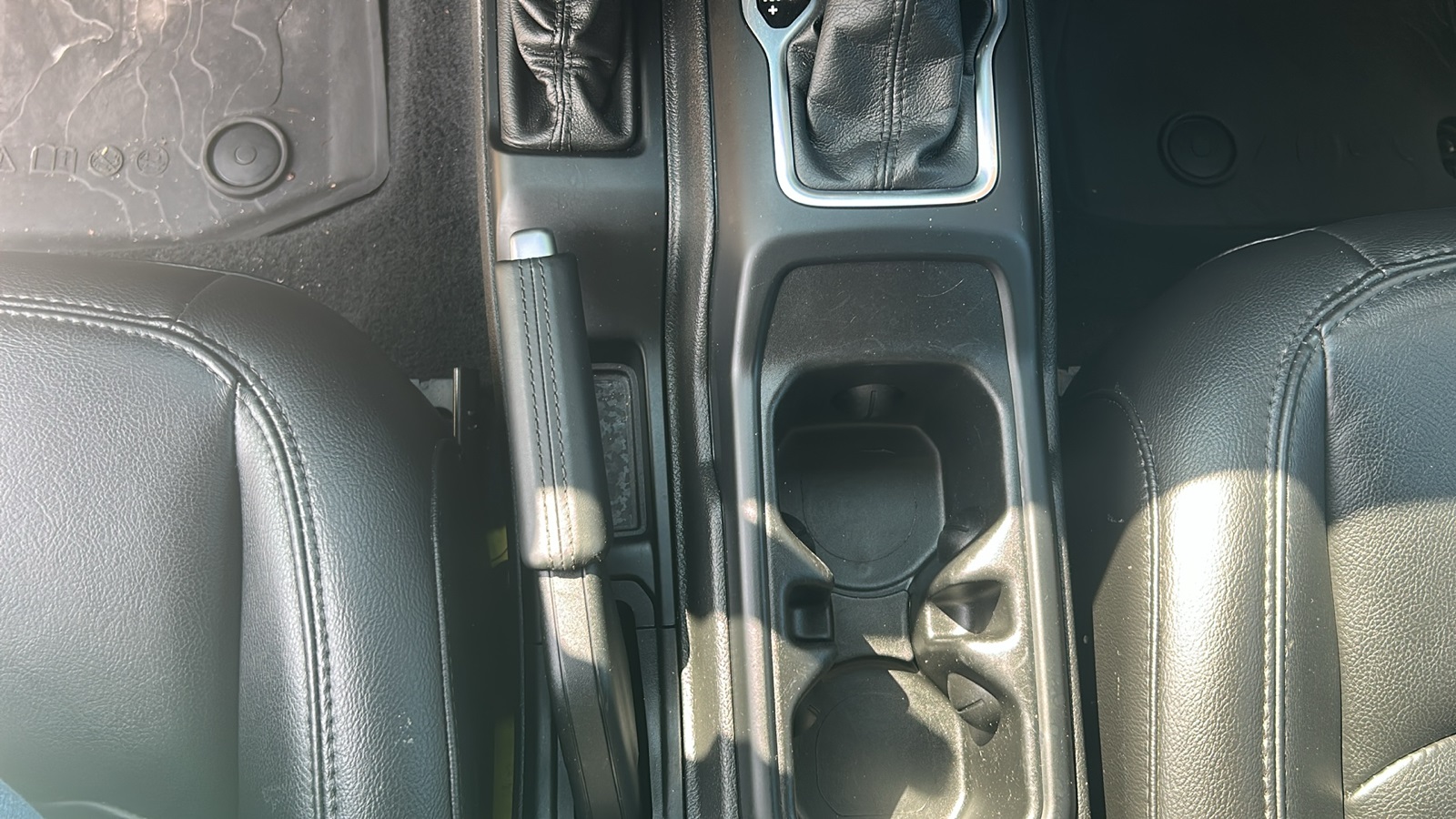 2023 Jeep Wrangler Sahara Altitude photo 22