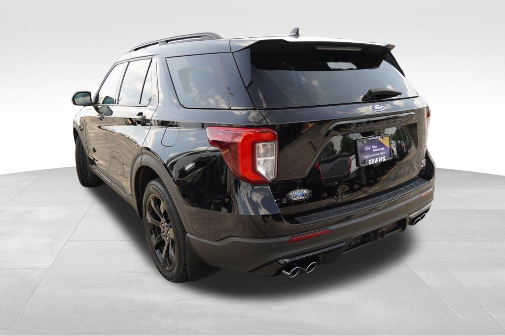 2023 Ford Explorer ST photo 3