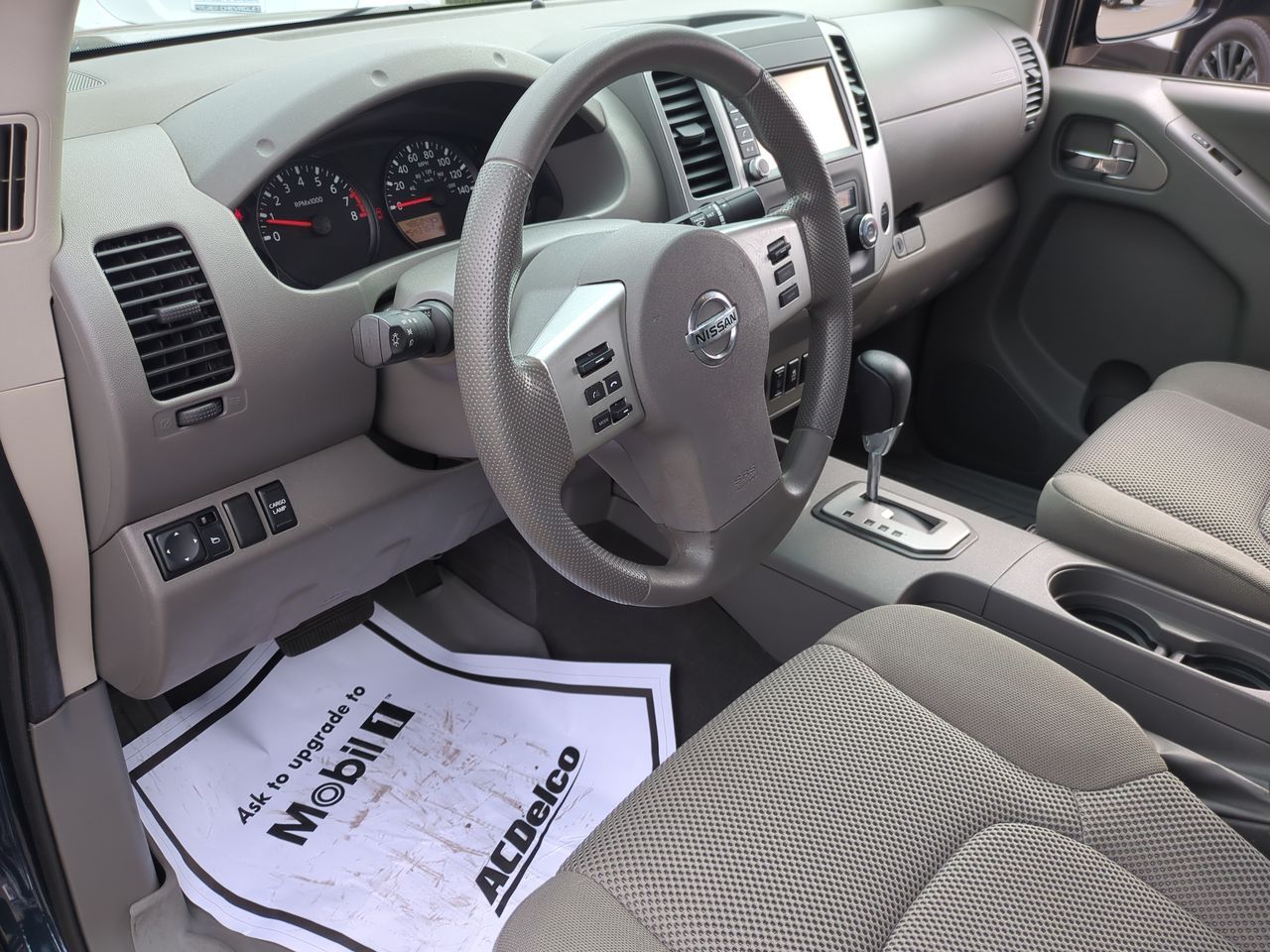 2021 Nissan Frontier SV photo 2