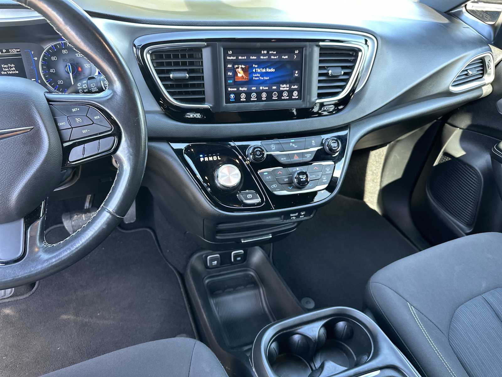 2020 Chrysler Pacifica Touring photo 25