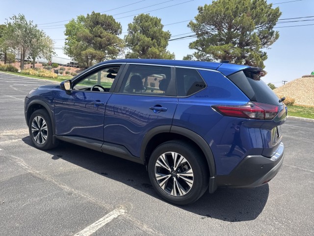 Used 2023 Caspian Blue Metallic Nissan SV image 23