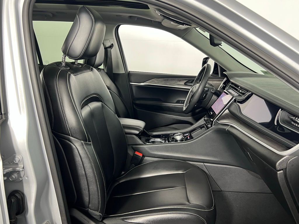 2023 Jeep Cherokee 4xe photo 25