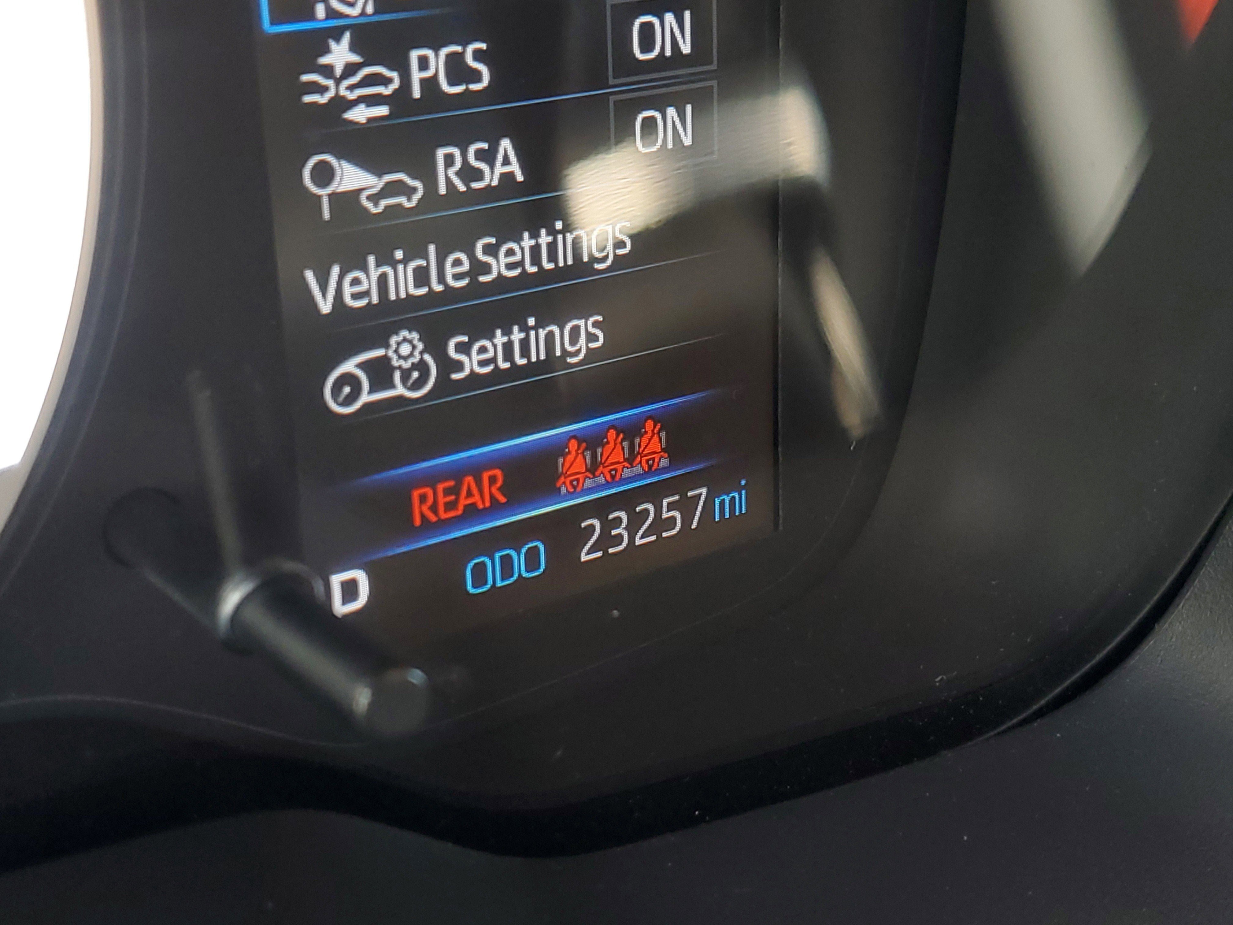 2022 Toyota Corolla LE photo 8
