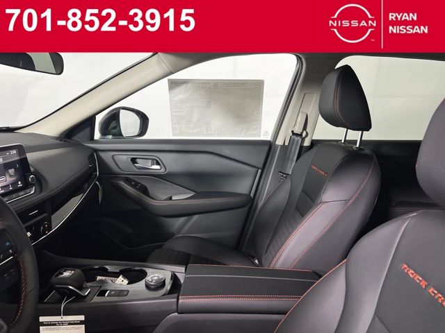2026 Nissan Rogue AWD photo 17