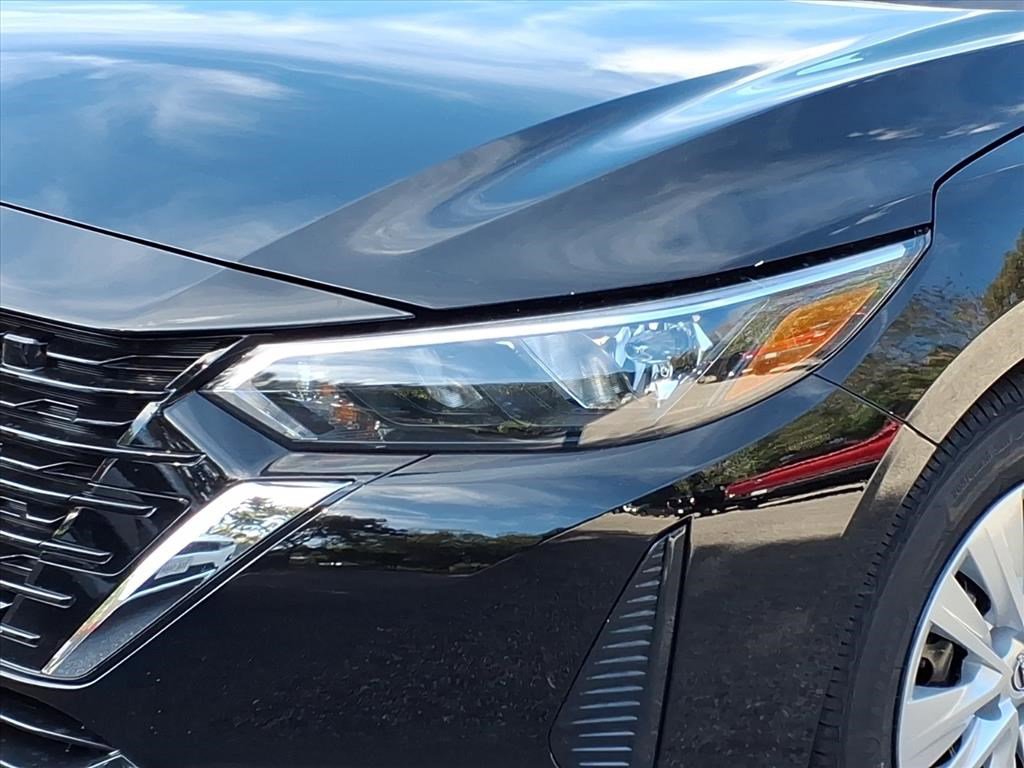 2025 Nissan Sentra S photo 3