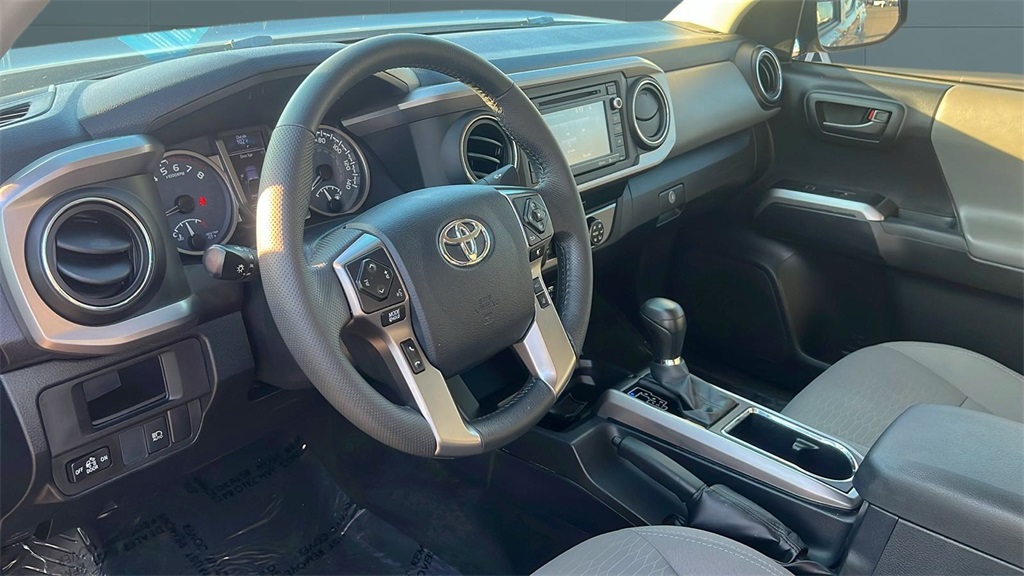 2019 Toyota Tacoma SR5 photo 7