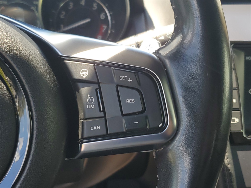 2018 Jaguar F-TYPE Base photo 21