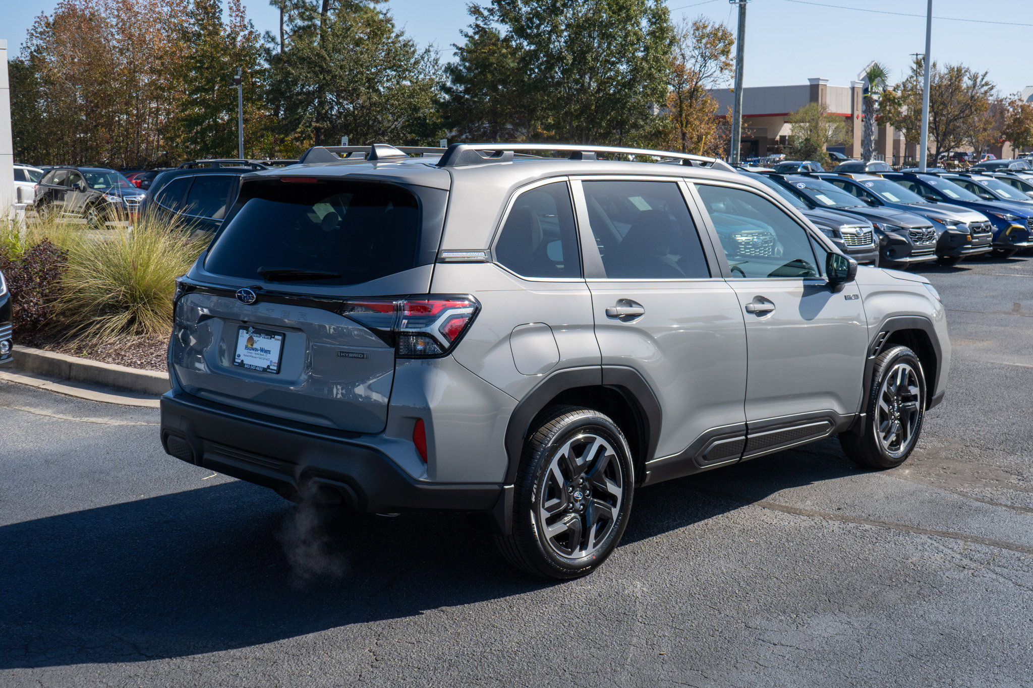 2025 Subaru Forester Premium photo 3