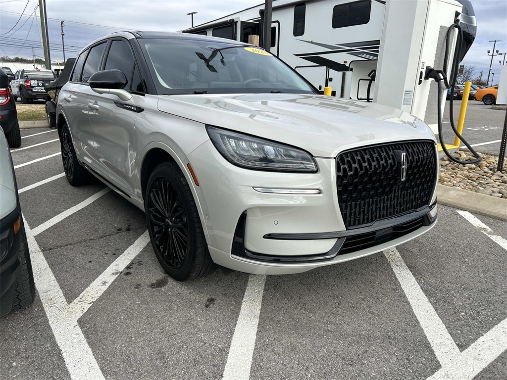 2023 Lincoln Corsair Base's photo