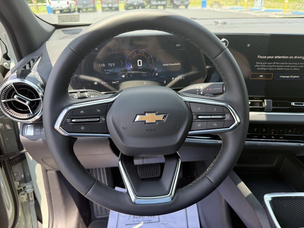 2026 Chevrolet Equinox LT photo 3