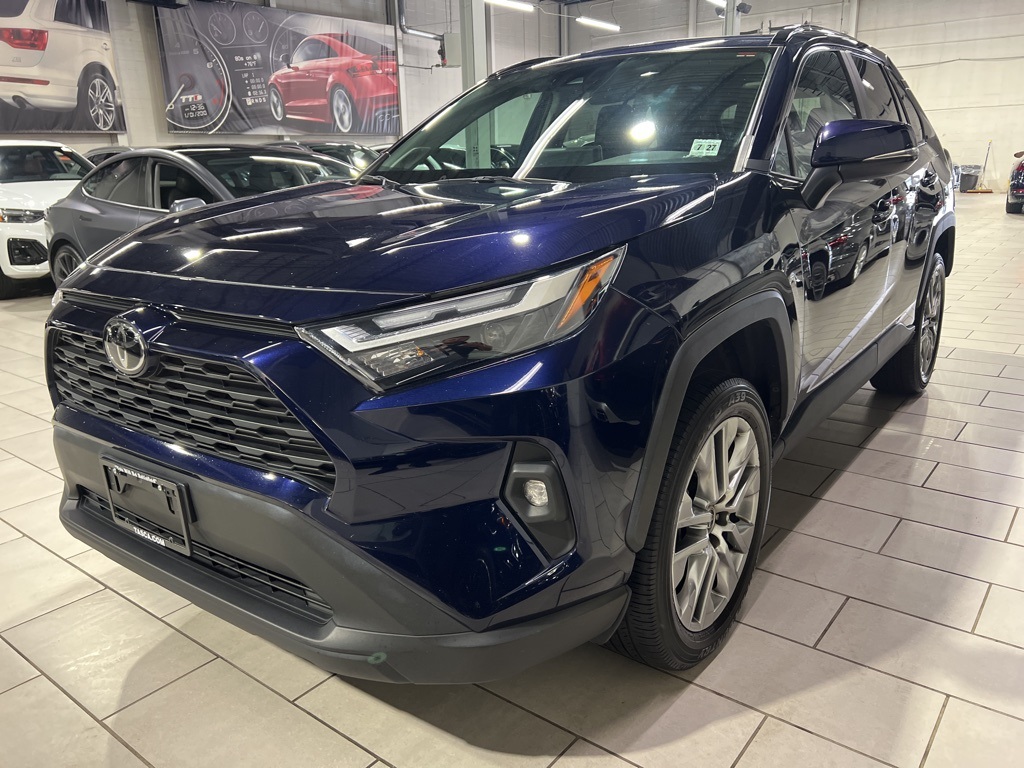 Used 2022 Blue Toyota XLE Premium image 1