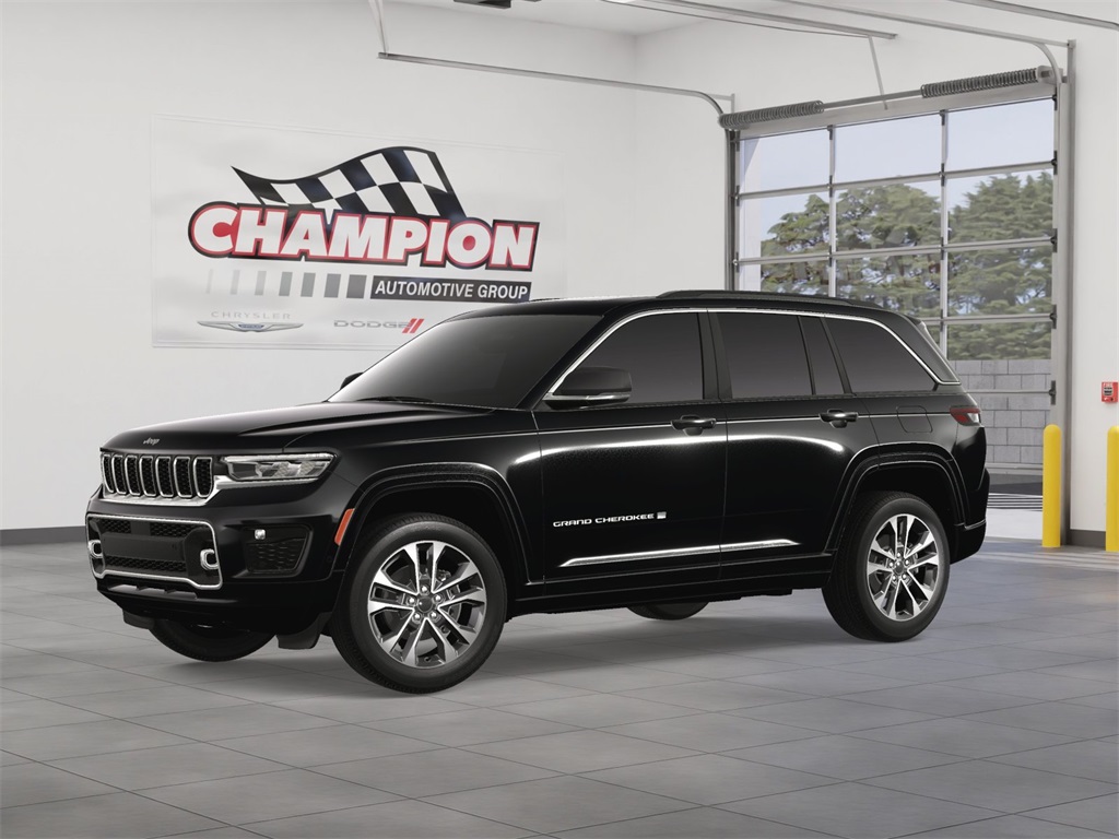 2025 Jeep Grand Cherokee Overland photo 2