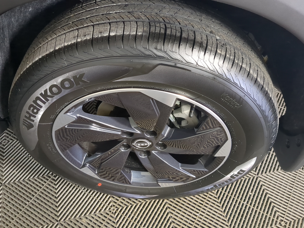 2026 Nissan Rogue SV photo 12