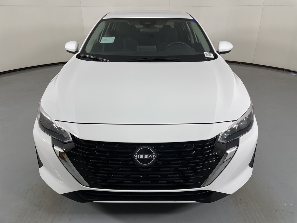 2025 Nissan Sentra SV photo 3