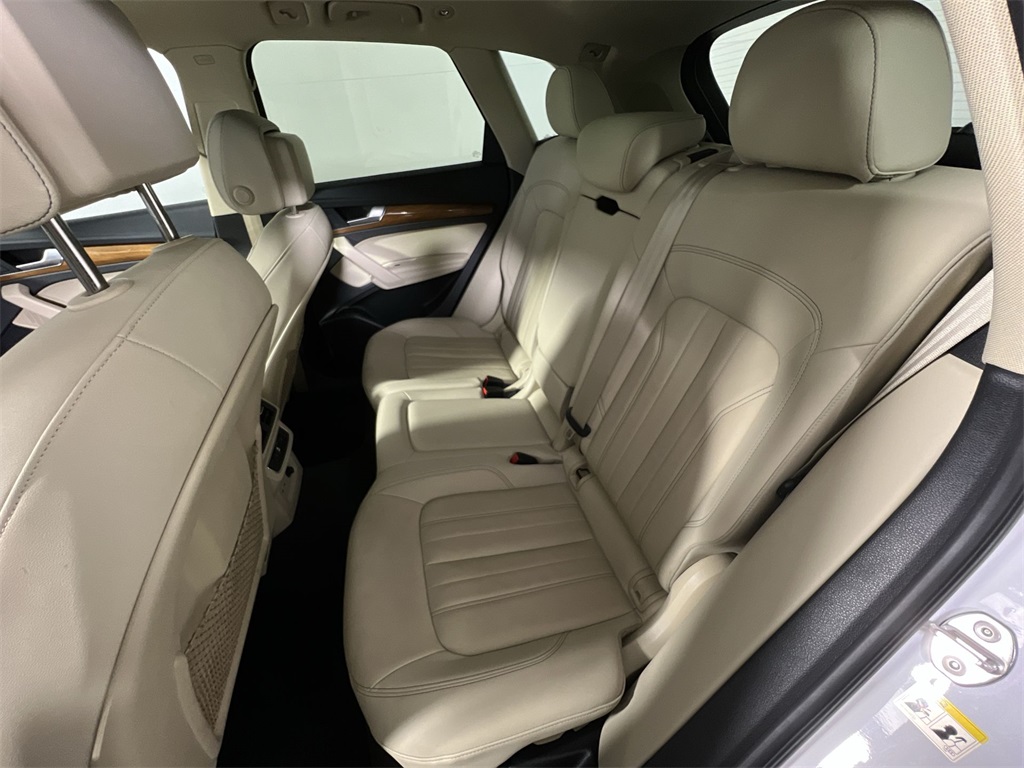 2023 Audi Q5 45 S line Premium photo 20