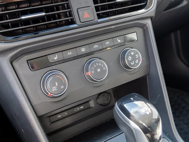2022 Volkswagen Taos SE photo 24