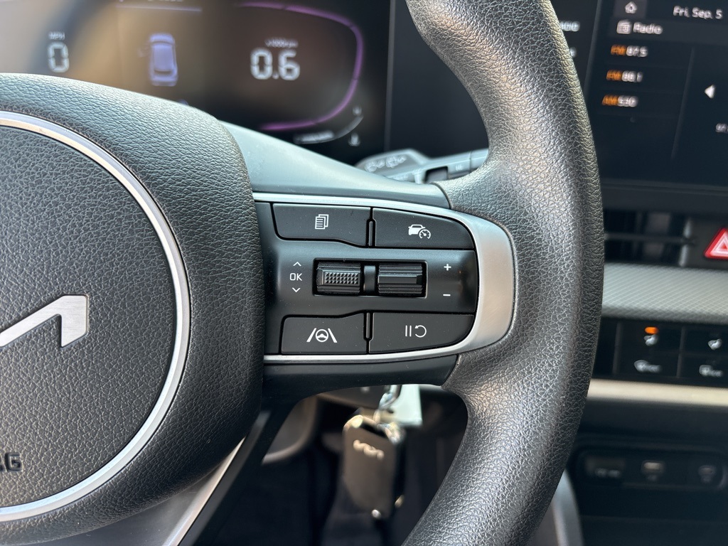 2024 Kia Sportage LX photo 8