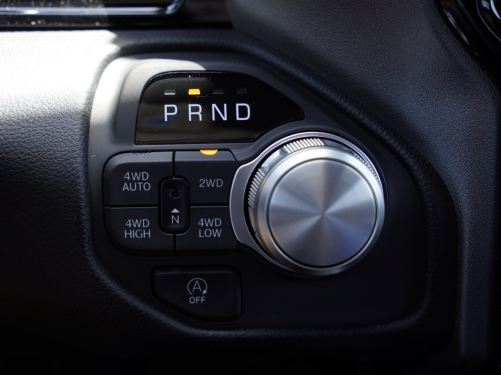 2025 Ram 1500 Laramie Night Edition photo 10