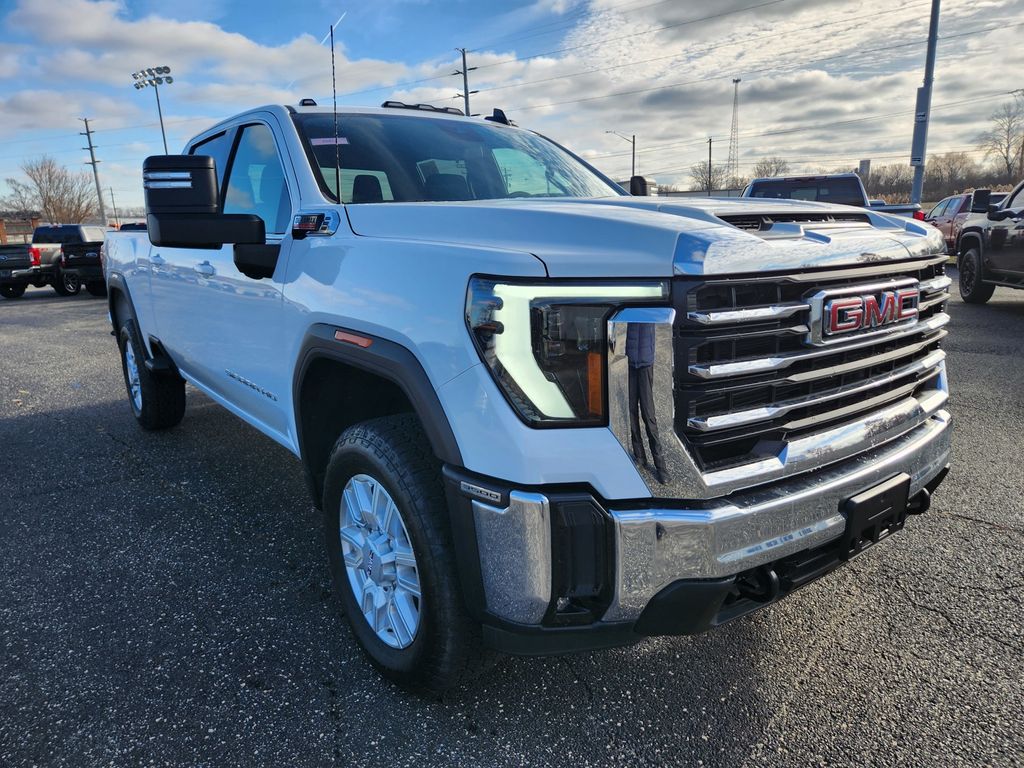 2024 GMC Sierra 3500HD SLE's photo