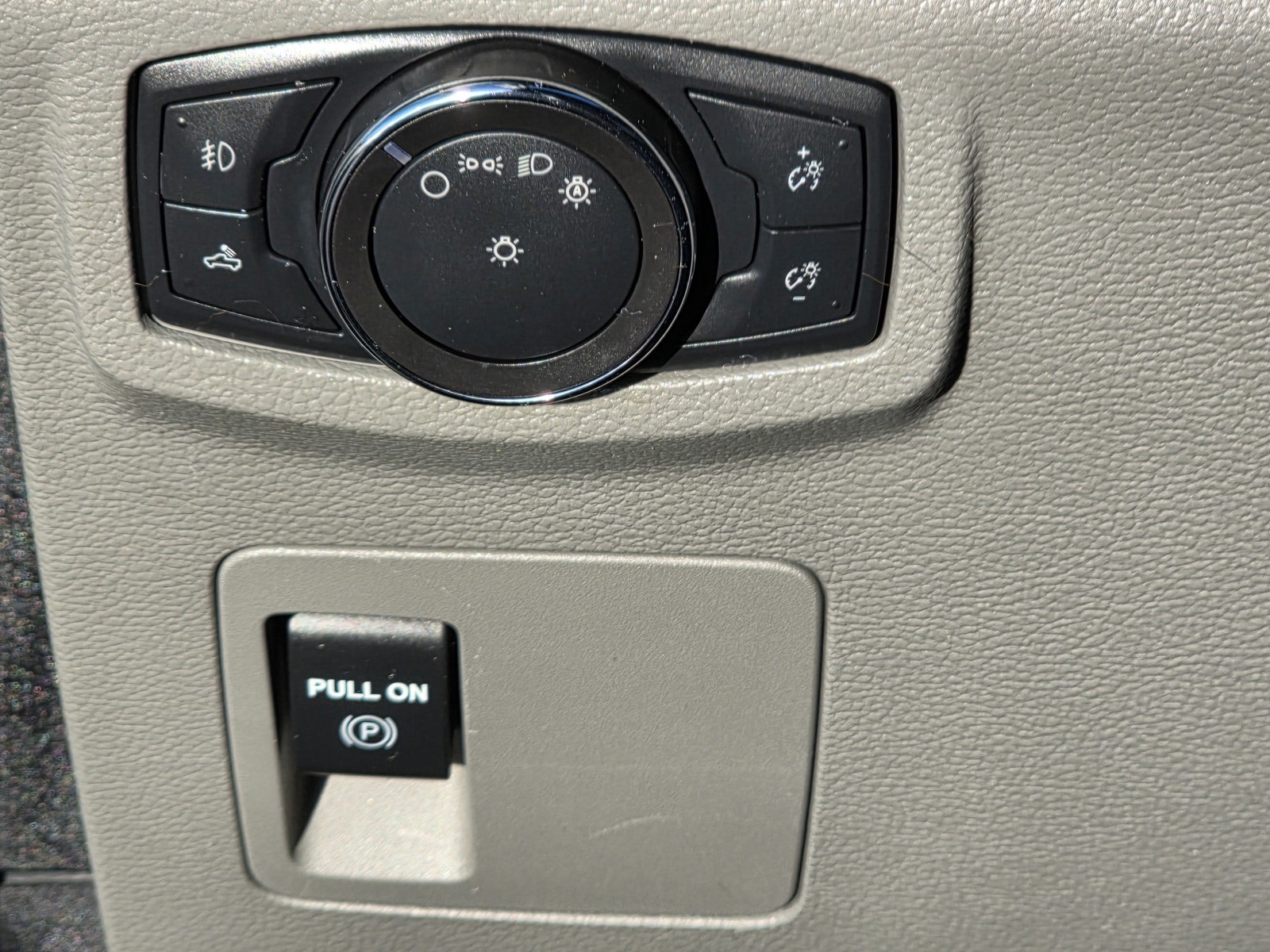 2018 Ford F-150 XL photo 35