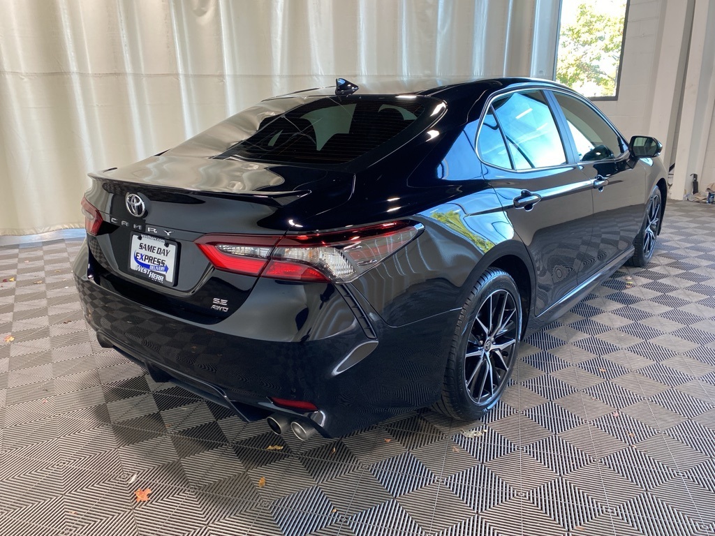 2023 Toyota Camry SE photo 14