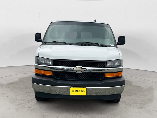 2017 Chevrolet Express 3500 LT photo 8