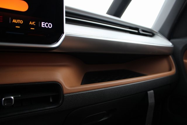 2025 Volkswagen ID. Buzz Pro Plus photo 4