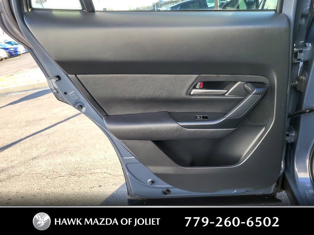 2025 MAZDA CX-50 - Image 16