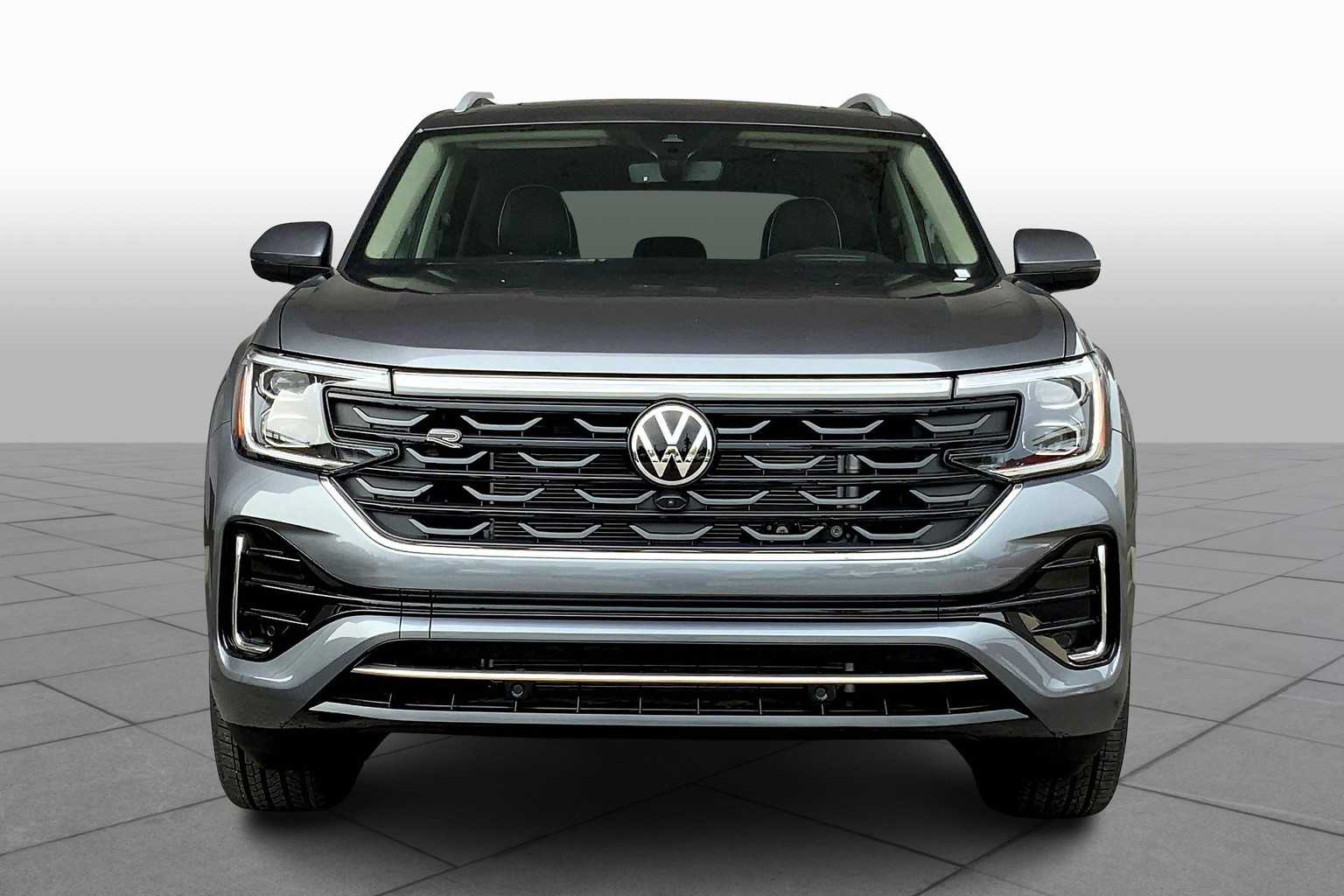 2025 Volkswagen Atlas SEL Premium R-Line photo 2