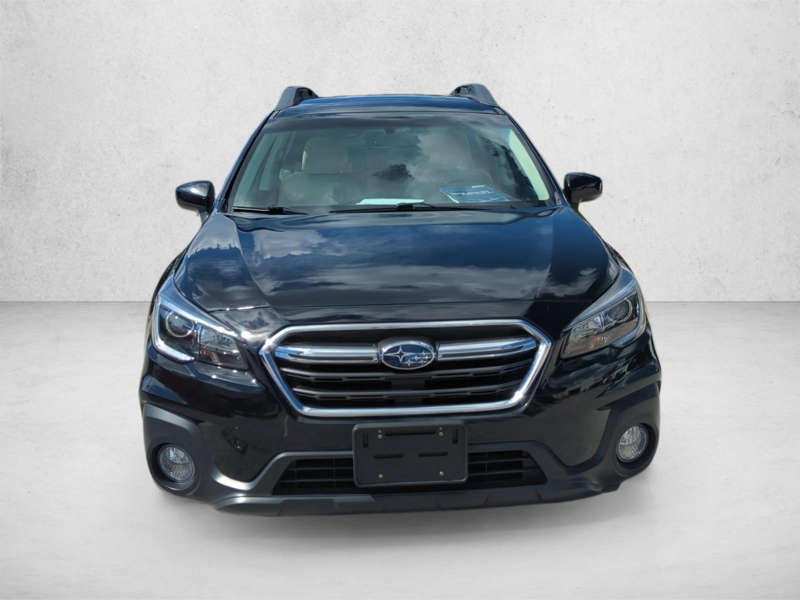 2018 Subaru Outback 2.5i Premium photo 2