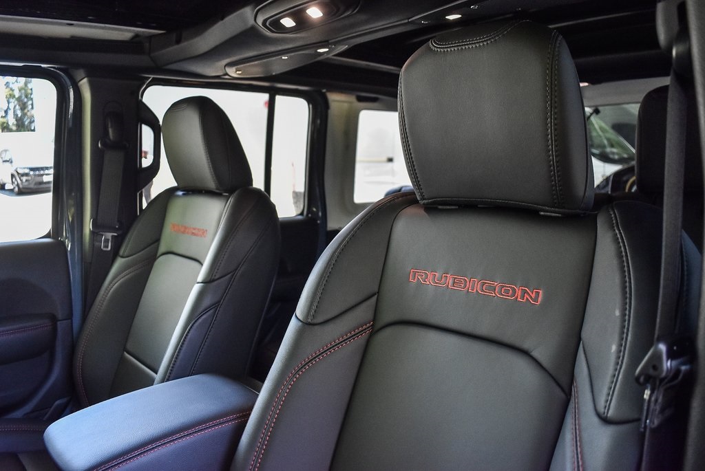 2025 Jeep Wrangler Rubicon photo 23