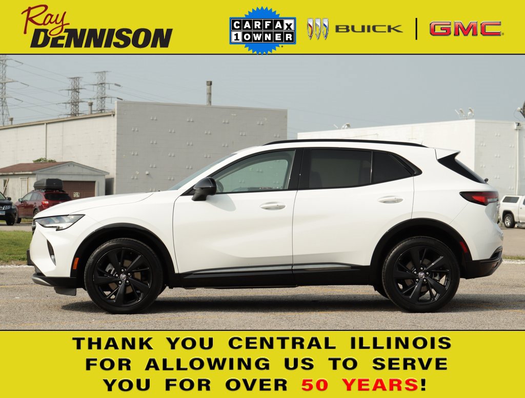 Used 2022 Summit White Buick Essence image 4