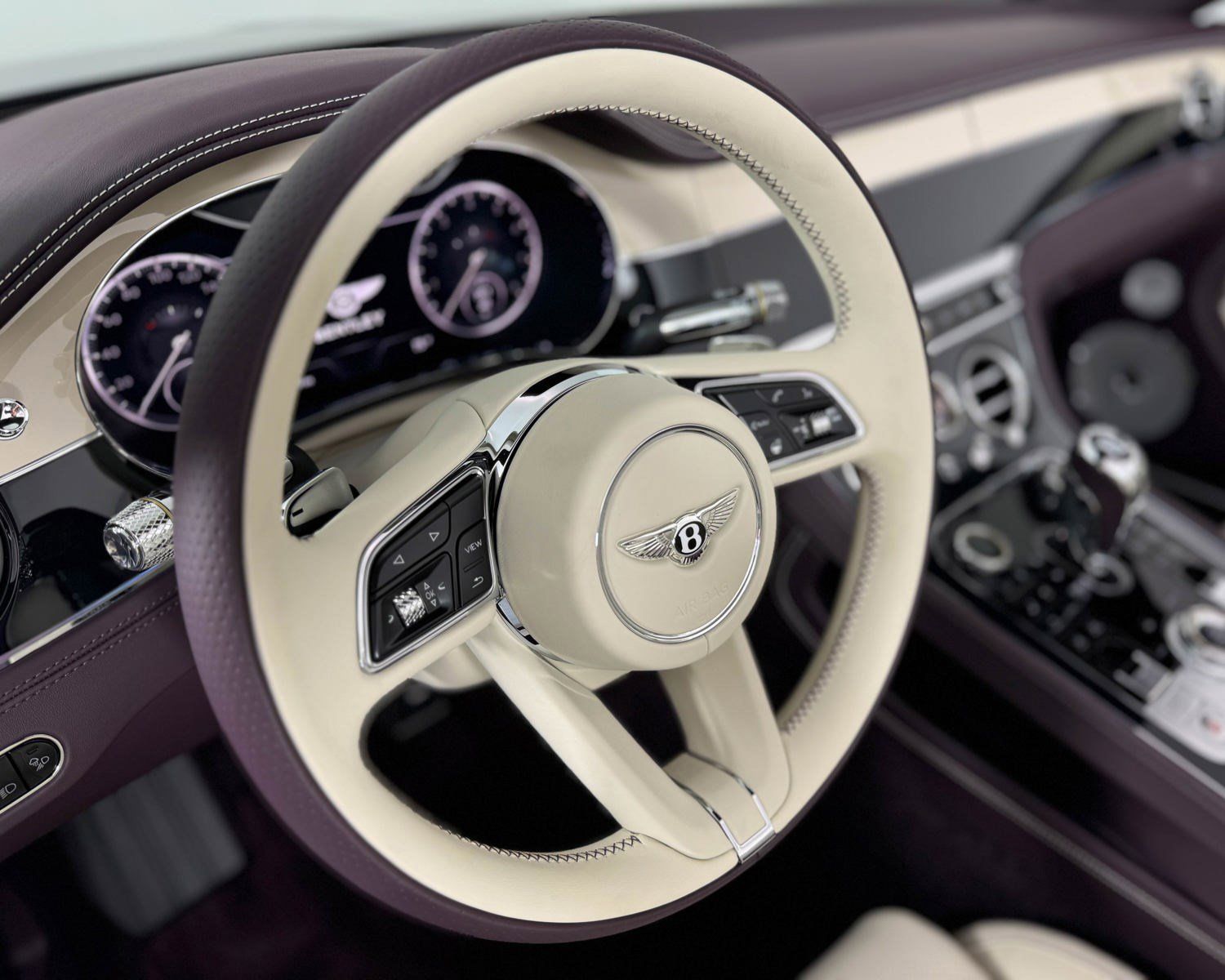 2024 Bentley Continental photo 19